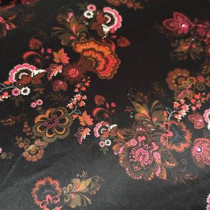 VELUDO CRISTAL LEVE ESTAMPADO NORDIC BLACK • Conexão Tecidos 2