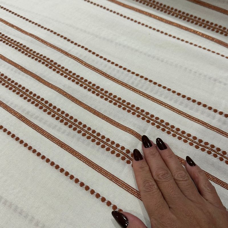 TECIDO CAMBRAIA DE ALGODÃO BORDADA DUBAI • Conexão Tecidos