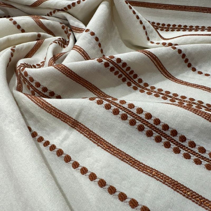 TECIDO CAMBRAIA DE ALGODÃO BORDADA DUBAI • Conexão Tecidos