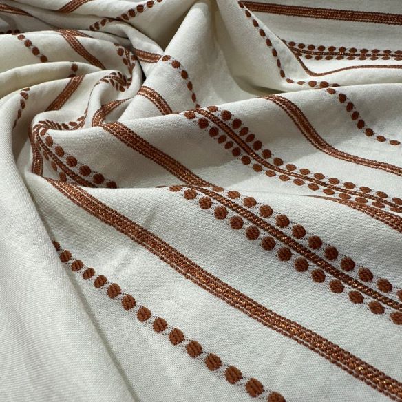 TECIDO CAMBRAIA DE ALGODÃO BORDADA DUBAI • Conexão Tecidos