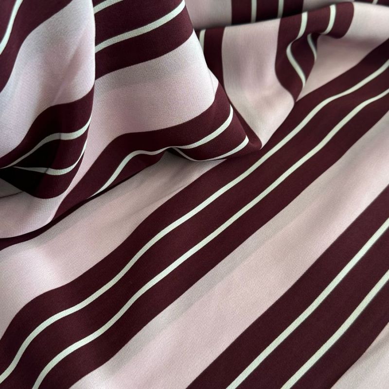 TECIDO CREPE DE CHINE LISTRAS ROXAS • Conexão Tecidos