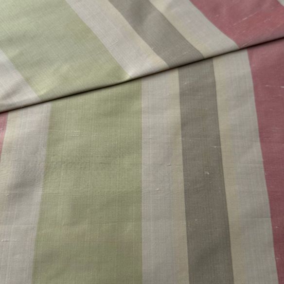 SHANTUNG DE SEDA PURA LISTRADO EXCLUSIVO. 