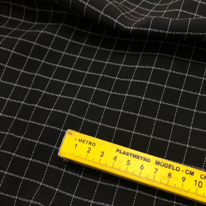 Tecido Crepe Patou P&B Grid • Conexão Tecidos