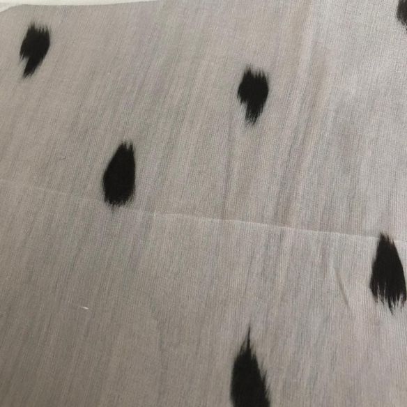 Tecido Palha De Seda Estampada P&B • Conexão Tecidos