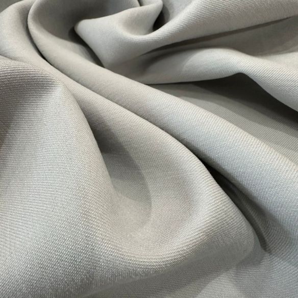 Alfaiataria Liocel Marrant Premium cinza gelo