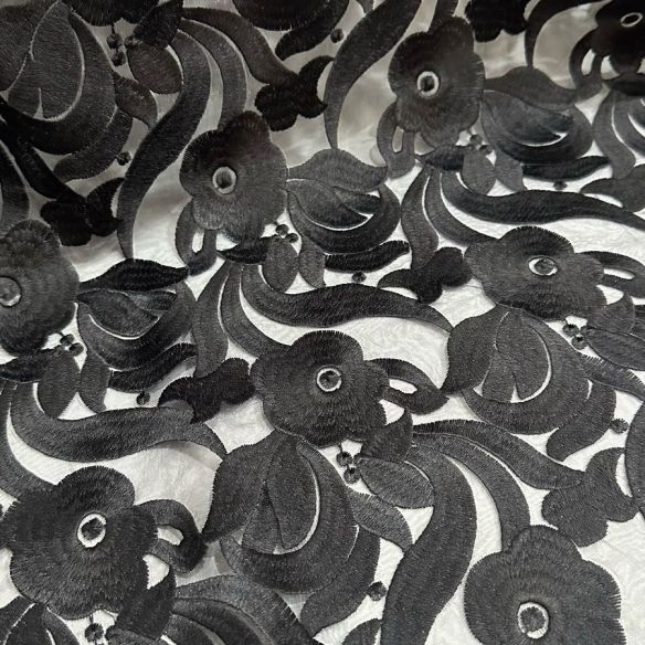 Tecido Organza Bordada Preta • Conexão Tecidos