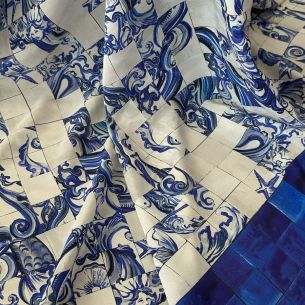 Tecido Crepe de Chine Estampado Barrado Blue • Conexão Tecidos