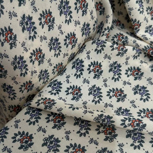 Tecido Crepe Georgete De Viscose Gaya • Conexão Tecidos