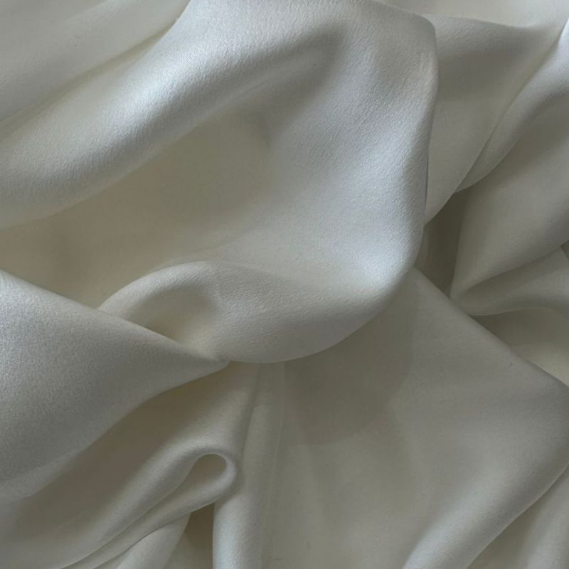 Tecido Cetim de Seda Liso Estonado Off White • Conexão Tecidos