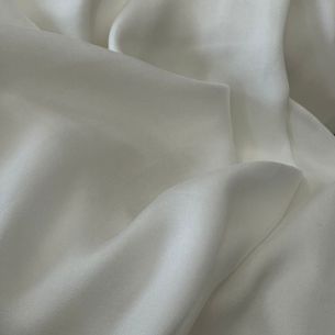 Tecido Cetim de Seda Liso Estonado Off White • Conexão Tecidos 2