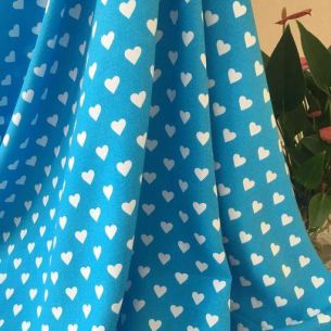 VISCOSE ESTAMPADA BLUE HEART • Conexão Tecidos