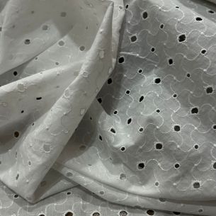 Tecido Lese De Algodão Branca Bicos • Conexão Tecidos