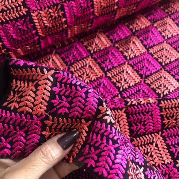 Tecido Musselina Bordada Colors • Conexão Tecidos