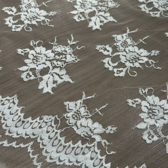 Tecido Renda Chantilly Off White II • Conexão Tecidos