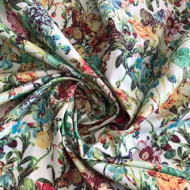 Tecido Sarja Leve Borboletas No Jardim • Conexão Tecidos