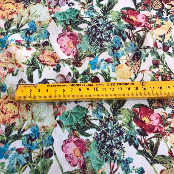 Tecido Sarja Leve Borboletas No Jardim • Conexão Tecidos