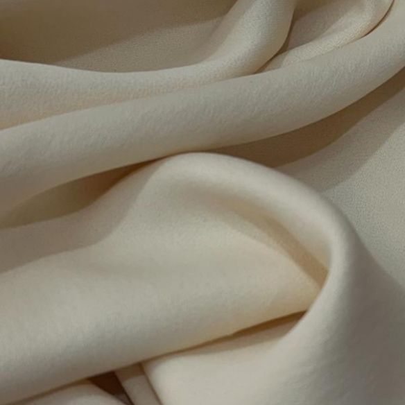 CREPE PATOU CREME • Conexão Tecidos