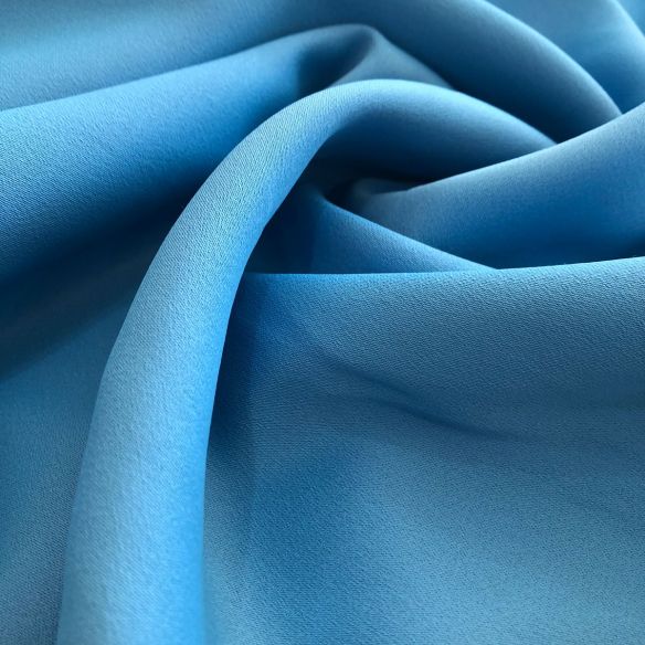 CREPE PATOU AZUL DUSTY • Conexão Tecidos