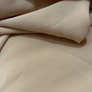 TECIDO CREPE DE CHINE AREIA. 