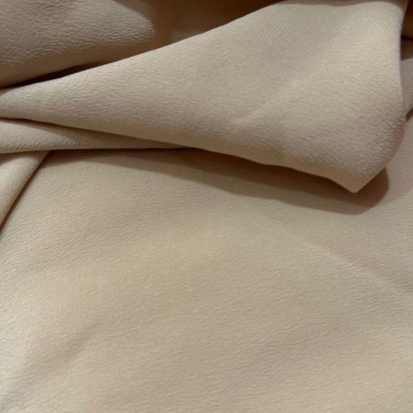 Tecido Crepe de Chine Liso Areia • Conexão Tecidos