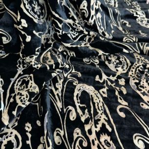 VELUDO DE SEDA PRETO ESTAMPADO • Conexão Tecidos 2