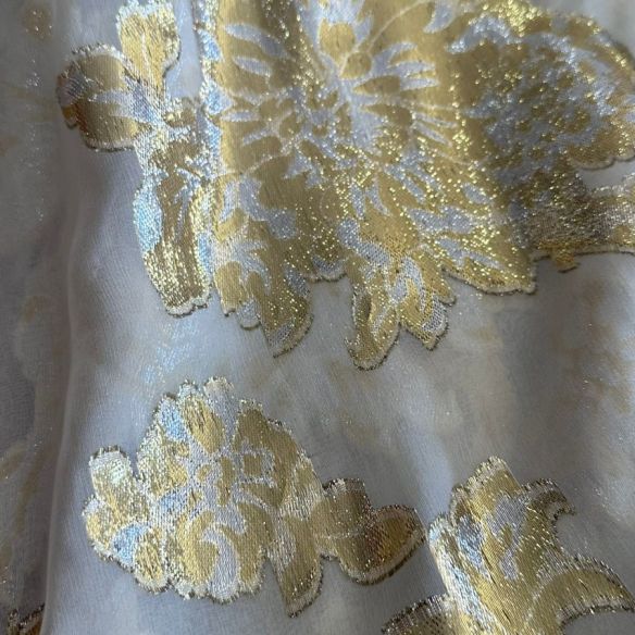 MUSSELINA DE SEDA GOLD COM FOIL • Conexão Tecidos MUSSELINA DE SEDA GOLD COM FOIL • Conexão Tecidos