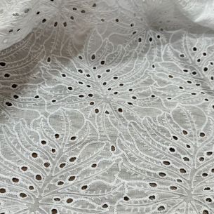 Tecido Lese De Algodão Branca Anglaise • Conexão Tecidos