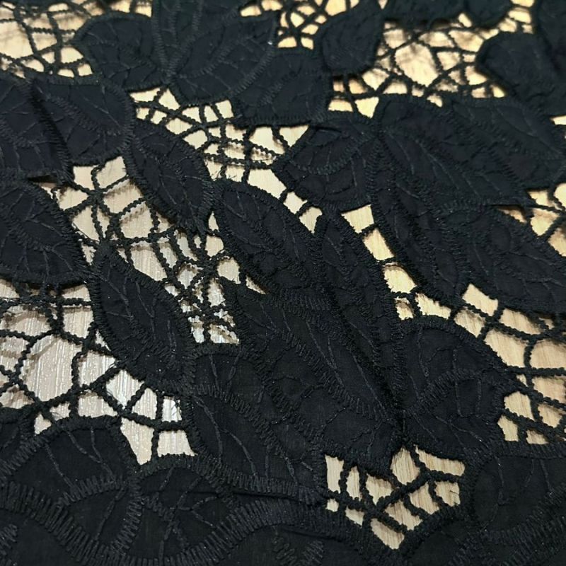 Renda Richelieu Lux Noir • Conexão Tecidos