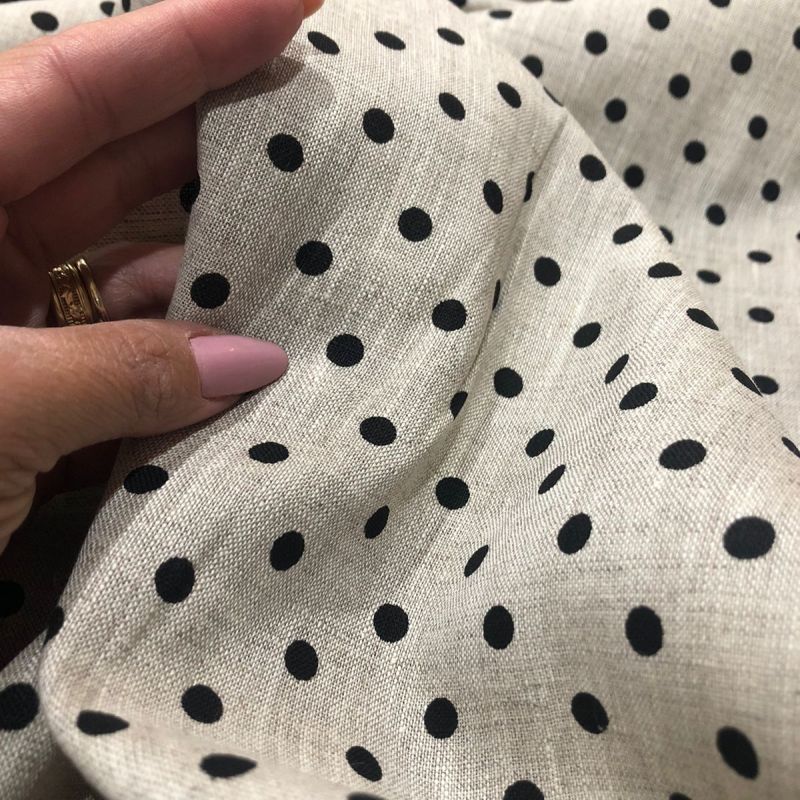 TECIDO CAMBRAIA DE LINHO PURO RUSSA CRU POÁ PRETO • Conexão Tecidos