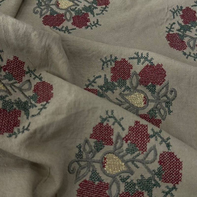 Tecido Alfaiataria Liocel Marrant Bordada Bege • Conexão Tecidos