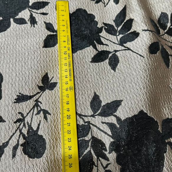 JACQUARD BROCADO DUPLA FACE BLACK & ROSE • Conexão Tecidos