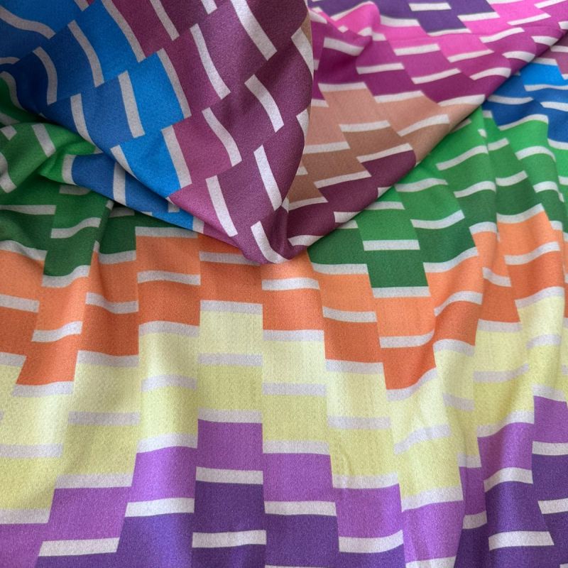 Tecido Viscose Estampada Acetinada Patchwork • Conexão Tecidos