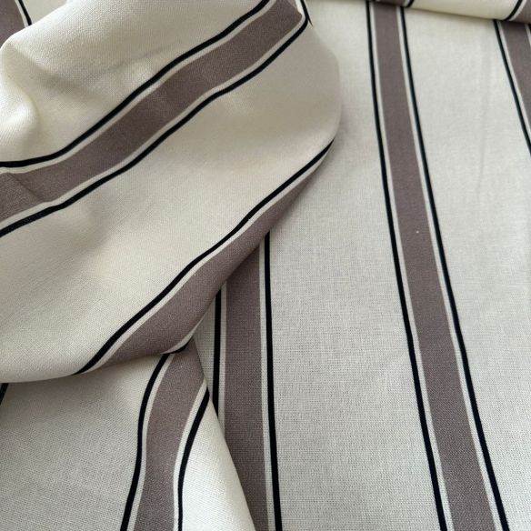 LINHO MISTO LISTRAS ELEGANTE. 