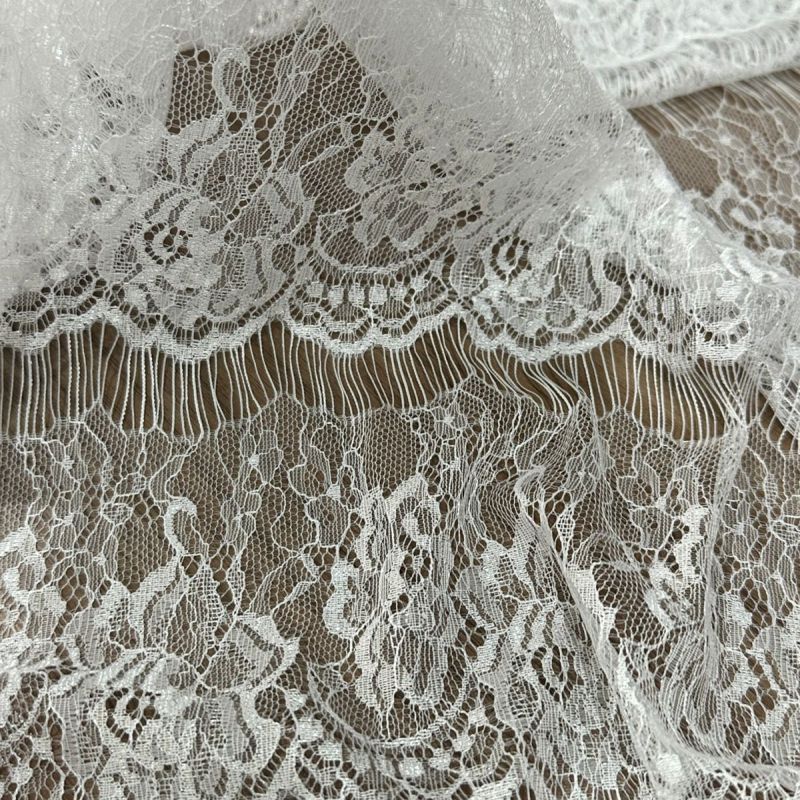 Tecido Renda Chantilly Branca. 