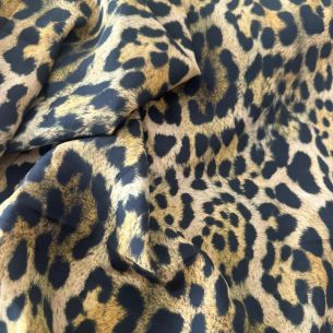 TECIDO CREPE DE CHINE ESTAMPA ANIMAL PRINT V • Conexão Tecidos