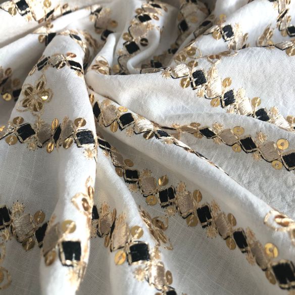 VISCOLINHO BORDADO INDIANO BALI PRETO • Conexão Tecidos