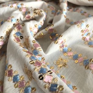 VISCOLINHO BORDADO INDIANO BALI AZUL E ROSA • Conexão Tecidos 2