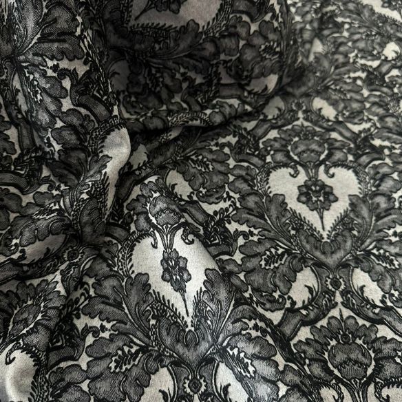 Tecido Jacquard Floral Dupla Face Relevo Preto e Prata • Conexão