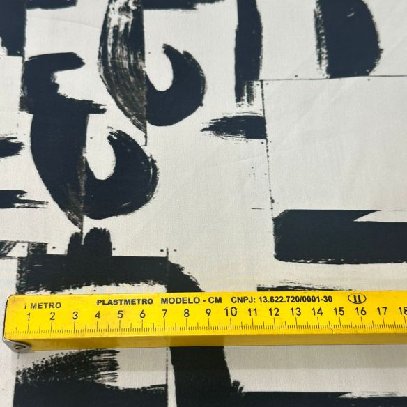 Tecido Crepe de Chine Estampado Arte Contemporânea • Conexão Tecidos