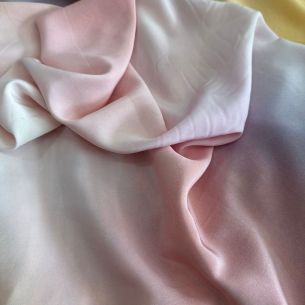 Tecido Crepe de Chine Estampado Nuage de Pétale • Conexão Tecidos 2