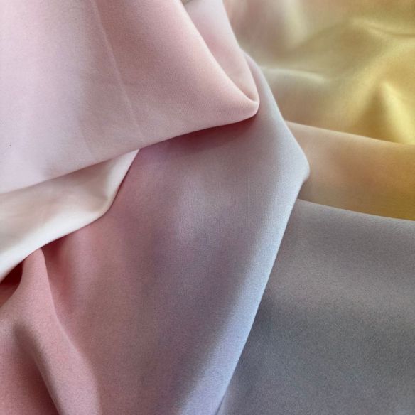 Tecido Crepe de Chine Estampado Nuage de Pétale • Conexão Tecidos