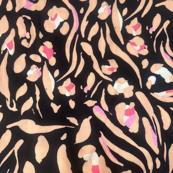 Tecido Viscose Estampada Safari Pink • Conexão Tecidos