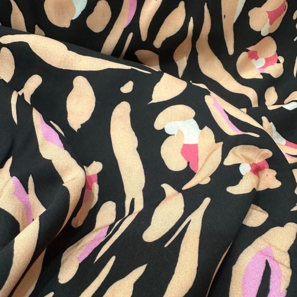 Tecido Viscose Estampada Safari Pink • Conexão Tecidos