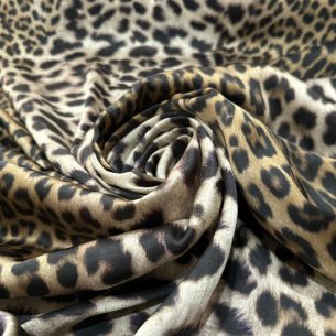 Tecido Cetim de Seda Estampado Leopardo • Conexão Tecidos