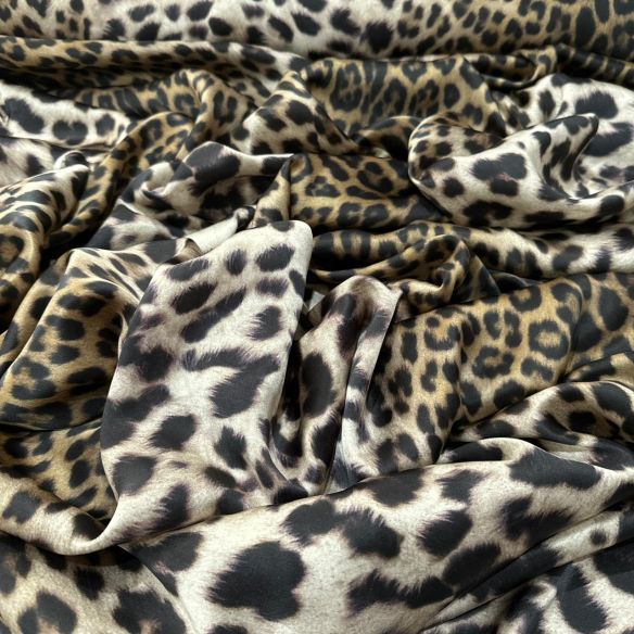 Tecido Cetim de Seda Estampado Leopardo • Conexão Tecidos