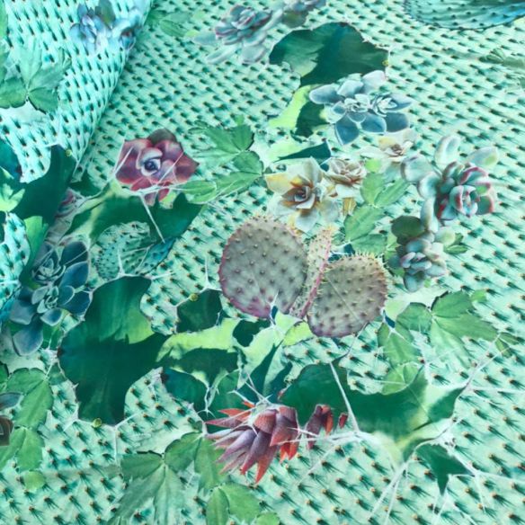 TECIDO CAMBRAIA DE ALGODÃO FLORAL MALDIVAS • Conexão Tecidos TECIDO CAMBRAIA DE ALGODÃO FLORAL MALDIVAS • Conexão Tecidos