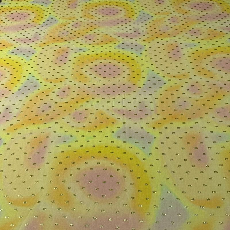 Tecido Viscose Estampada Nuvem de Ouro Foil • Conexão Tecidos