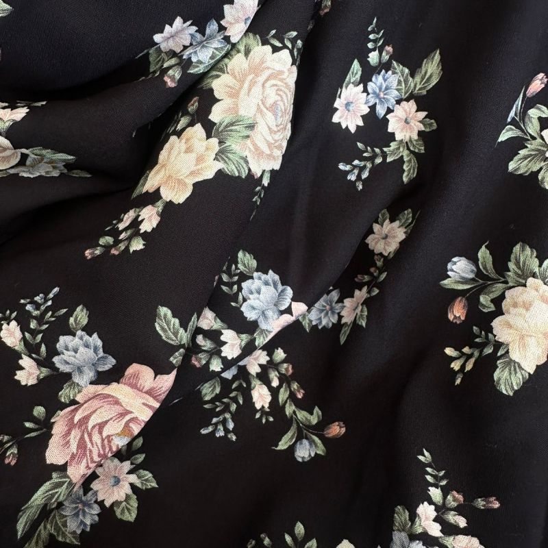 Tecido Viscose Estampada Floral Romance Vintage • Conexão Tecidos
