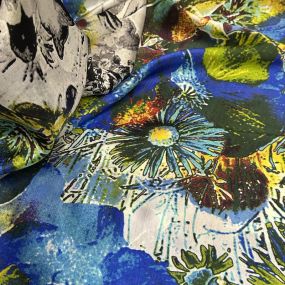 Tecido Palha De Seda Estampada Floral Azul Profundo • Conexão Tecidos 2