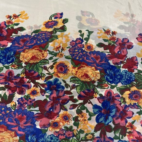 Tecido Palha De Seda Estampada Jardim Clássico Multicolor • Conexão